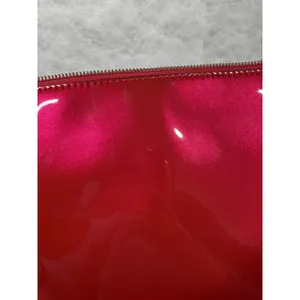 Guess Red Patent Quilted Crossbody‎ Bag Logo Embossed Chain Strap Purse Chain thumbnail 4