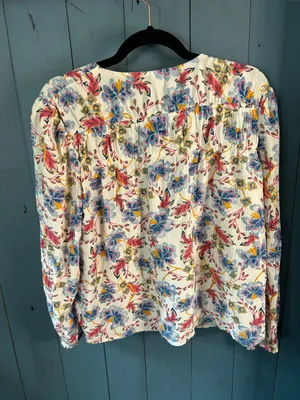 Old Navy White Floral V-Neck Blouse with Blue & Pink Blooms | Size Medium thumbnail 3