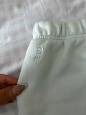 TNA Aritzia Shorts Sweat thumbnail 3