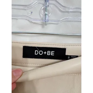 DO+BE Beige Faux Leather Ruffle Wrap Skort Size Small thumbnail 4
