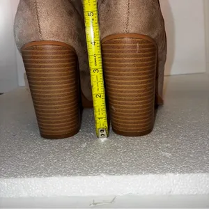 Faux Suede Tan Ankle Boots Size:9 thumbnail 10