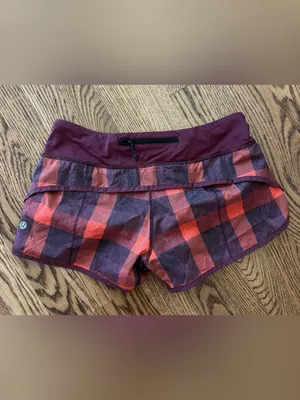 Lululemon Mid Rise Speed Up Short 2.5” thumbnail 2