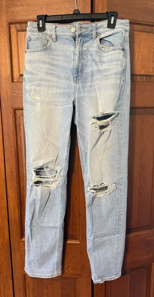 American Eagle Long Ripped Jeans thumbnail 1
