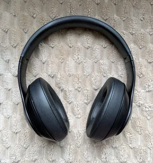 Beats Studio 3 Wireless Headphones thumbnail 1