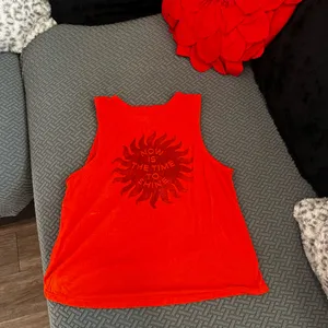 Old Navy Active sun tank thumbnail 3