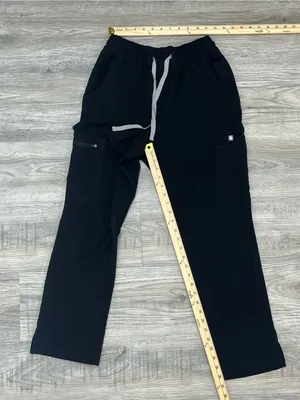 FIGS Technical Collection Women’s Black Cargo Scrub Pants  Small Petite thumbnail 11