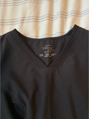 Cherokee Infinity Scrub Top thumbnail 2