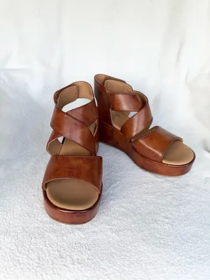 b.o.c. Women's Brown Leather Wedge Sandals - Comfortable Strappy Platform 7 thumbnail 9