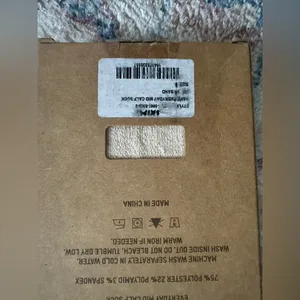 NWT SKIMS everyday mid calf socks in Sand thumbnail 5