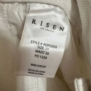 Risen White High Rise Wide Flare Leg Distressed Jeans 11/30 NWT thumbnail 4