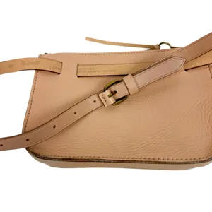 Madewell The Simple Pouch‎ Belt Bag in Linen Cream Leather thumbnail 8
