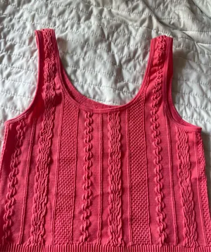 Buckle Top Tank thumbnail 1