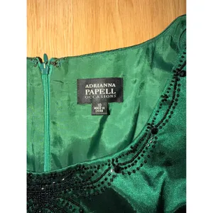 Adrianna Papell Occasions Green Satin Peplum Beaded Cocktail Dress Size 10 thumbnail 4