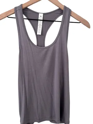 Alo All Day Tank Size Small Fog Color NWT thumbnail 6