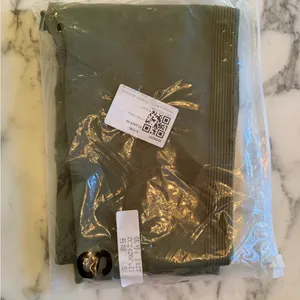 NWOT Seamless Flow High Waisted Butt Lifting Leggings Winter Moss Sz S thumbnail 7