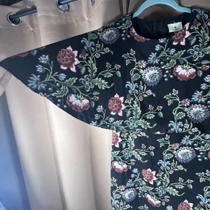 Tuckernuck Midnight Moonflower Leah Cape Dress Floral Flutter Sleeve Midi 4 New thumbnail 6