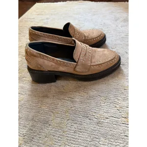 Caverley Studded Loafers Womens 7.5 Tan Suede Lug Sole Block Heel Platform Shoes thumbnail 5
