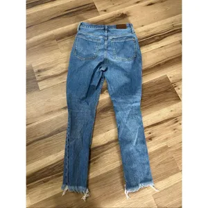 Madewell sustainable size 26 The Perfect Vintage Jean thumbnail 3