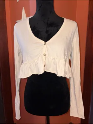 Project Social T-Urban OutfittersCream Ruffle-Hem Cropped Button Long Sleeve Top thumbnail 1
