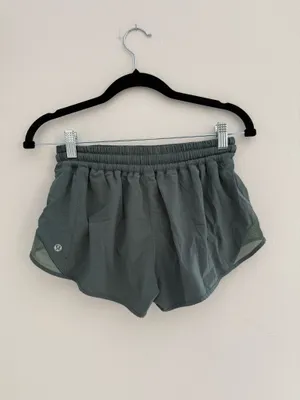 Lululemon Hotty Hot Lined Shorts 2.5" thumbnail 2