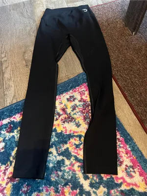 Gymshark black leggings small thumbnail 3
