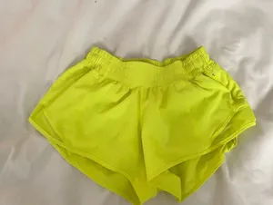 Lululemon Shorts Hot Hot thumbnail 1