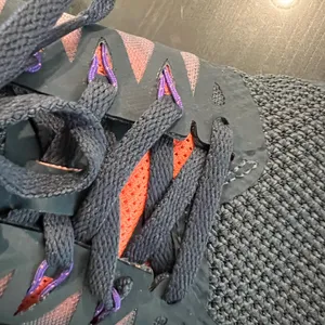 Nike sneaker thumbnail 5
