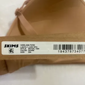 SKIMS Wireless Bra 36A NWT thumbnail 5