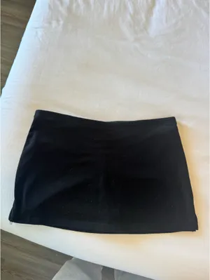 Urban Outfitters Low-Rise Mini Skirt thumbnail 3