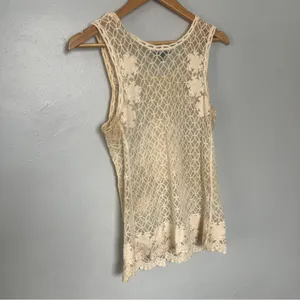 Anthropologie Elegant Cream Lace Sleeveless Top thumbnail 6