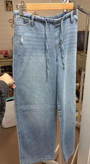 No Boundaries Jeans thumbnail 1