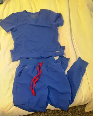 FIGS Scrub Set Top & Jogger Pants  thumbnail 1