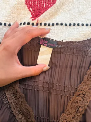 Y2K 2000s Sleeveless Brown V-Neck Pleated Sequins Women's Top thumbnail 3