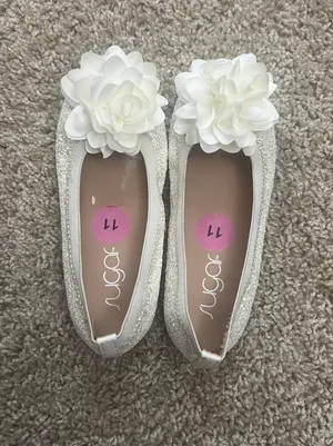 Kids shoes White Size 11 thumbnail 1