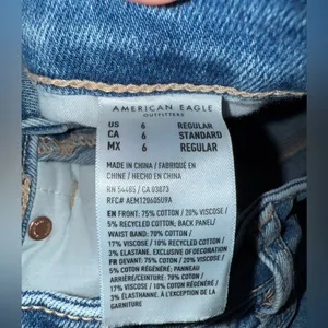 American Eagle Outfitters Women's Blue Jeans‎ Size 6 thumbnail 6