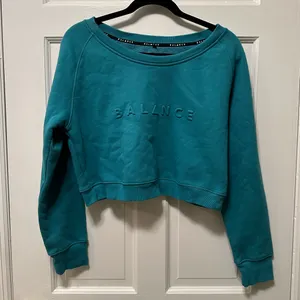 Balance Athletica Cropped Crewneck‎ thumbnail 1