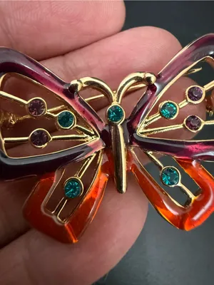 Vintage Gold-tone Red/Plum Butterfly Brooch thumbnail 7