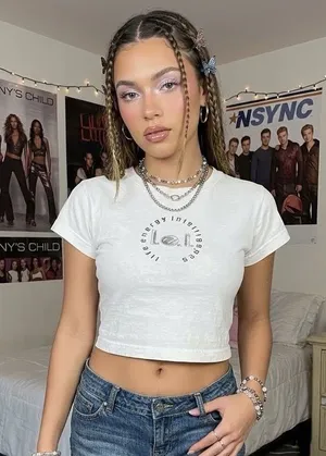 Princess Polly Y2K Lei crop top baby tee vintage thumbnail 1