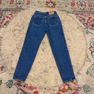 Vintage 90’s Levi’s 521 tapered fit jeans size 10 thumbnail 7