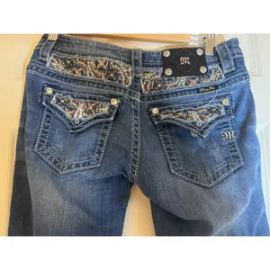 Miss Me Signature‎ Distressed Embellished Pockets Bootcut Jeans Size 27 thumbnail 6