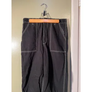Divided H&M Women's Size 8 Contrast Stitch Baggy Fit Carpenter Jeans Black White thumbnail 3