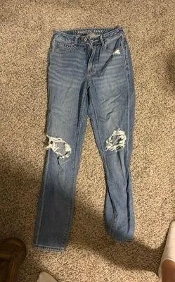American Eagle Jeans thumbnail 1