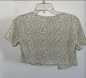 brand new floral top thumbnail 2
