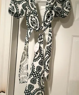 Chic Black and White Patterned Dress Size XS thumbnail 1