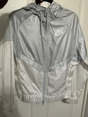 Nike Windbreaker thumbnail 1