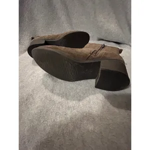 Clarks Brown Suede Ankle Boots Womens Block Heel‎ Side Zip Booties thumbnail 6