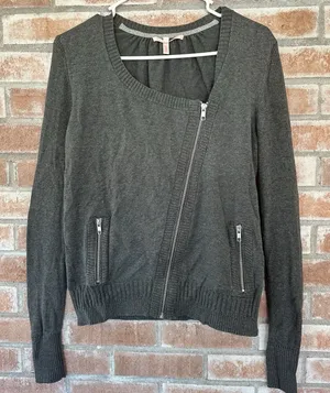 Victoria’s Secret Long Sleeve Zipper Sweater Medium Gray thumbnail 1