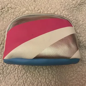 First Aid Beauty travel size cosmetics/skincare bag 6x5 inches thumbnail 1