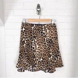 Express NWT Animal Print Peplum Mini Skirt thumbnail 2