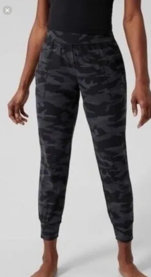 Joggers thumbnail 1